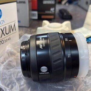 Minolta MAXXUM AF ZOOM LENS 35-70mm f/3.5-4.5 LENS new in box